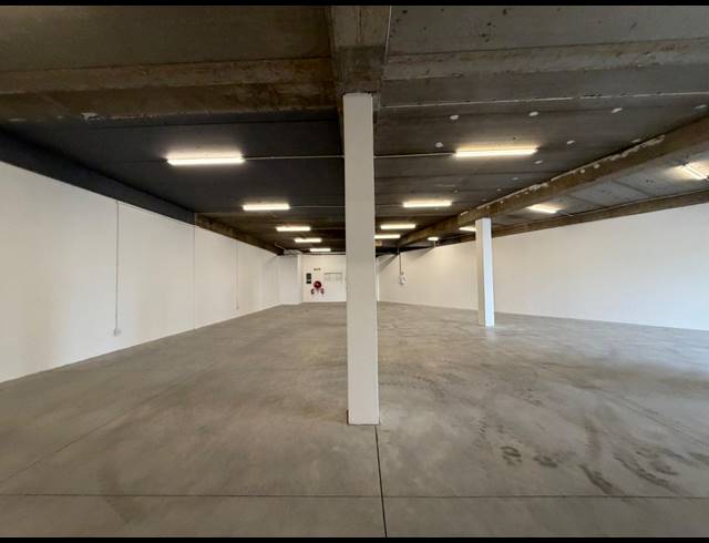 428M² WAREHOUSE TO LET IN HALFWAY HOUSE
